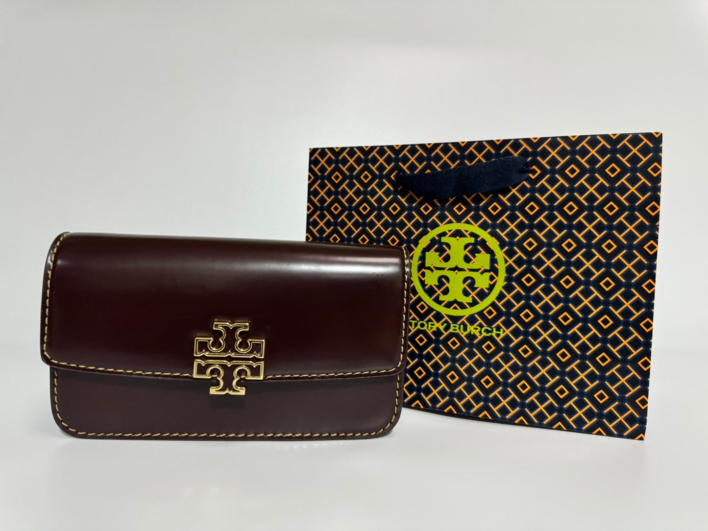 Tory Burch Britten Smooth Chain Wallet With Wristlet (Tempranillo)